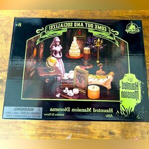 Haunted Mansion Diorama